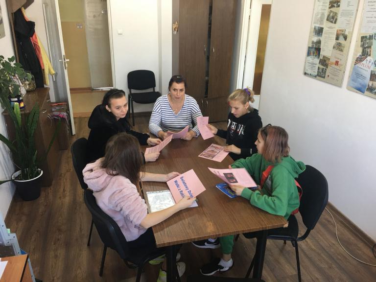 Prelekcja w 11-5 Hufcu Pracy – Różowy Październik
