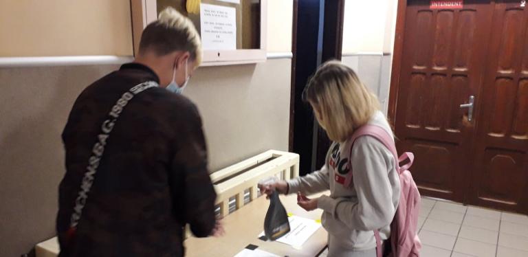 Bezpieczeństwo i higiena w szkole podczas pandemii COVID-19