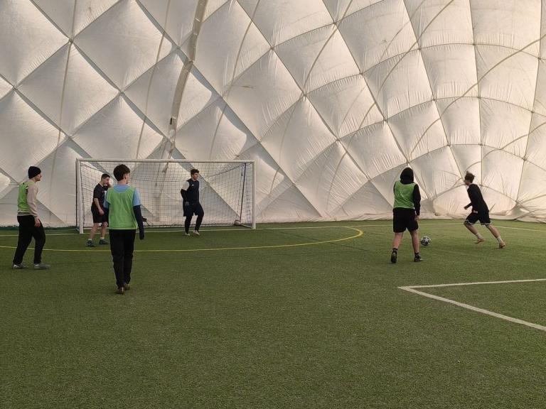 Ferie na sportowo w 9-9 Hufcu Pracy w Krośnie