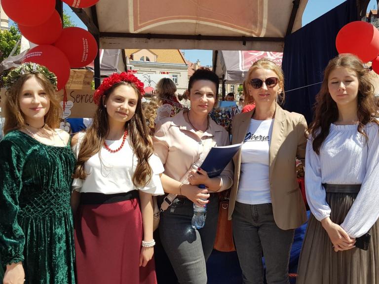 Promocja jarosławskich jednostek OHP podczas Mini Jarmarku Jarosławskiego