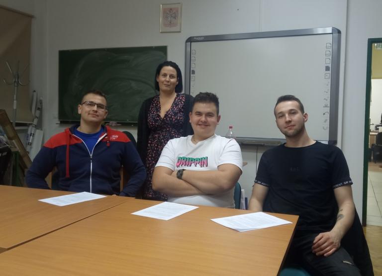 Spotkanie absolwentów w śremskim Hufcu Pracy i Młodzieżowym Centrum Kariery