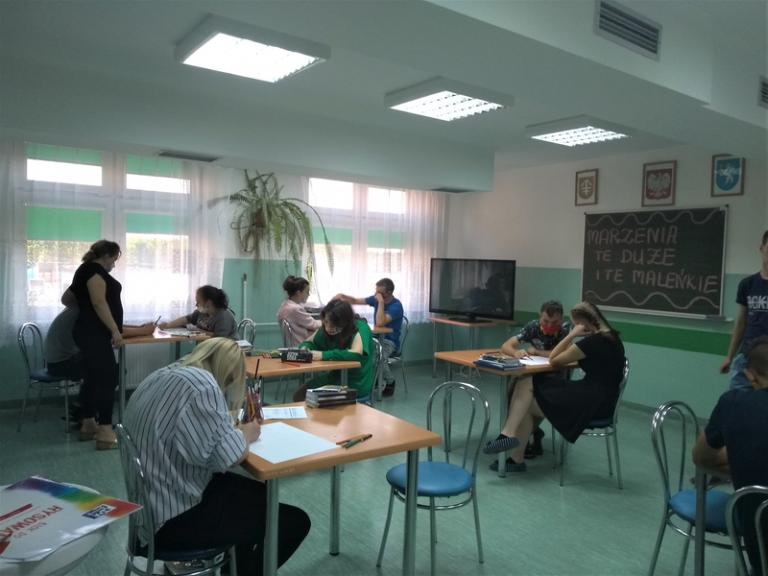 MARZENIA LEKARSTWEM NA SMUTEK