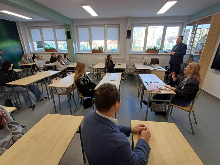 HP 5-21 Wieluń: Uczestnicy hufca wzięli udział w spotkaniu z radcą prawnym dot. stalkingu