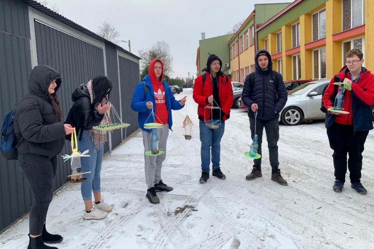 Zambrów: Recyklingowe karmniki