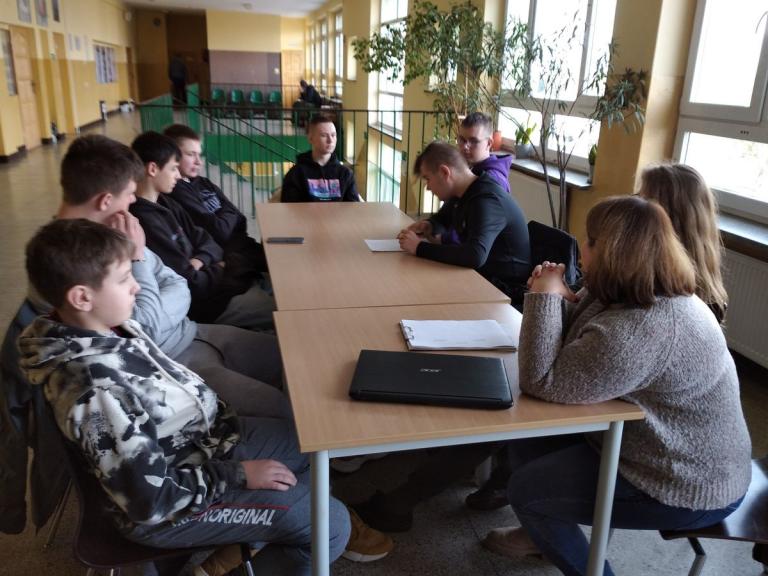 Wsparcie psychologiczne w 9-9 Hufcu Pracy Krosno