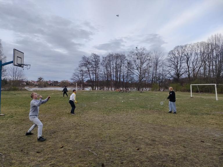 Turniej w badminton w OSiW Człuchów