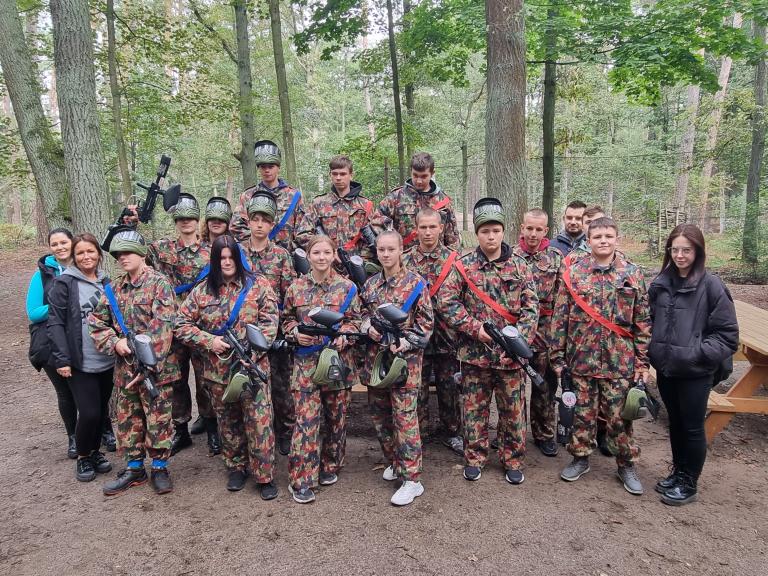 Sportowa integracja w „Dniu Pieczonego Ziemniaka” w HP 15-2 w Krotoszynie