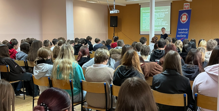 Wpływ palenia na ludzki organizm – prelekcja w Hufcu Pracy we Wrześni 