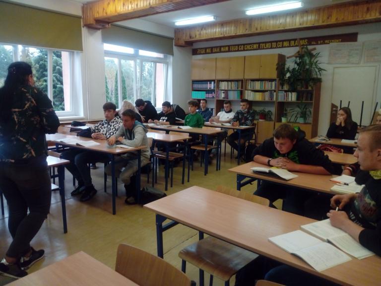Prawa i obowiązki młodocianego uczestnika w 11-19 Hufcu Pracy