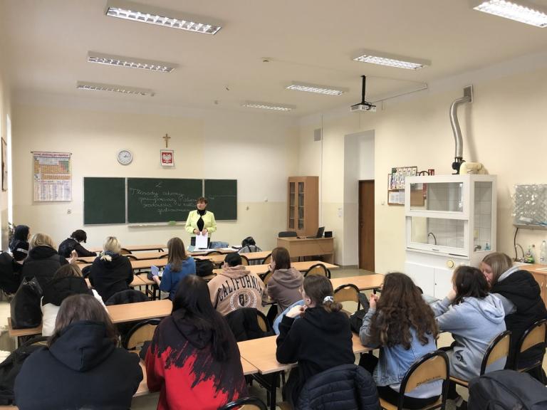 Szkolenia zawodowe – analiza na rok 2024