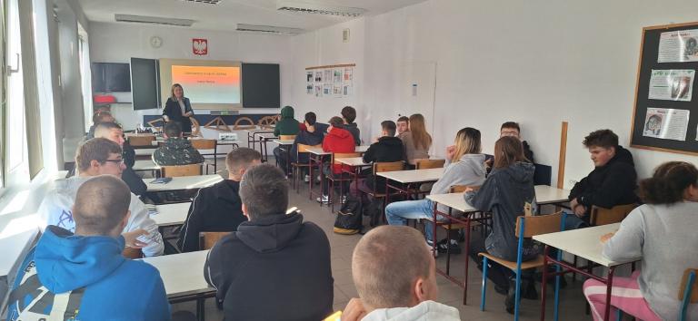 Tradycja i technologia – bezpiecznie w wolsztyńskim Hufcu Pracy