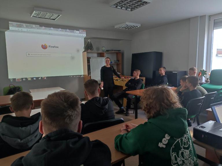 Kompetencje informatyczno-cyfrowe – życie w XXI wieku