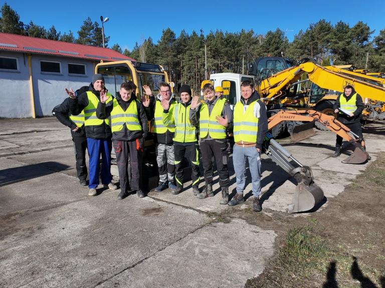 Kurs operatora koparki jednonaczyniowej kl. III - Szansą na lepszy start zawodowy