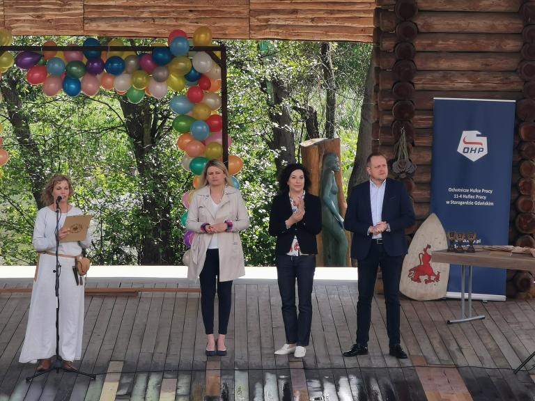 „Średniowieczne Igrzyska, czyli sportowa rywalizacja  z historią wczesnego średniowiecza w tle”