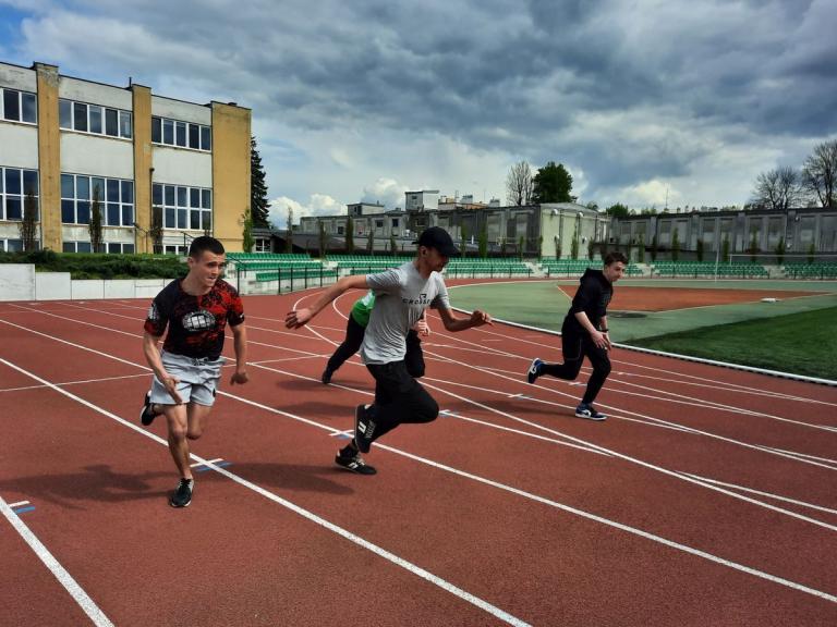 Zawody Sportowo-Obronne w jarosławskim 9-12 Hufcu Pracy