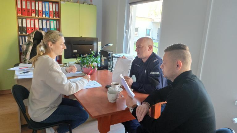 Spotkanie z Dzielnicowym Komendy Miejskiej Policji w 11-23 Hufcu Pracy Słupsku