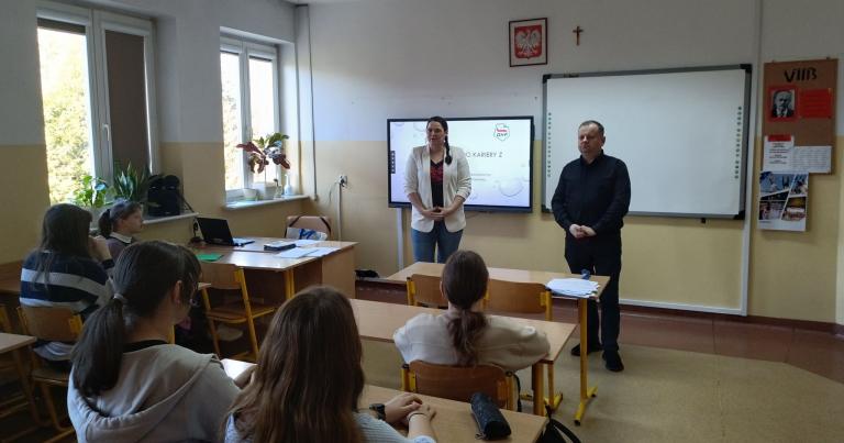 MCK Rawa Mazowiecka: Zajęcia promocyjne w Zespole Szkół Podstawowych w Sadkowicach