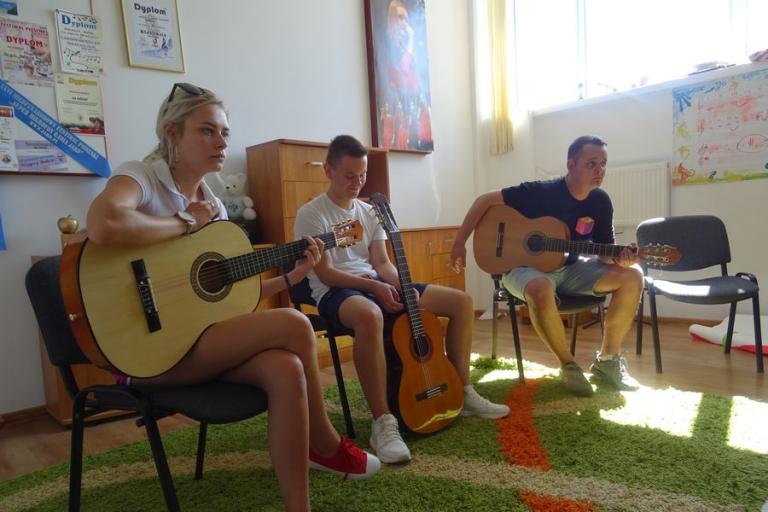 Kolno: Wakacje z gitarą w Hufcu Pracy