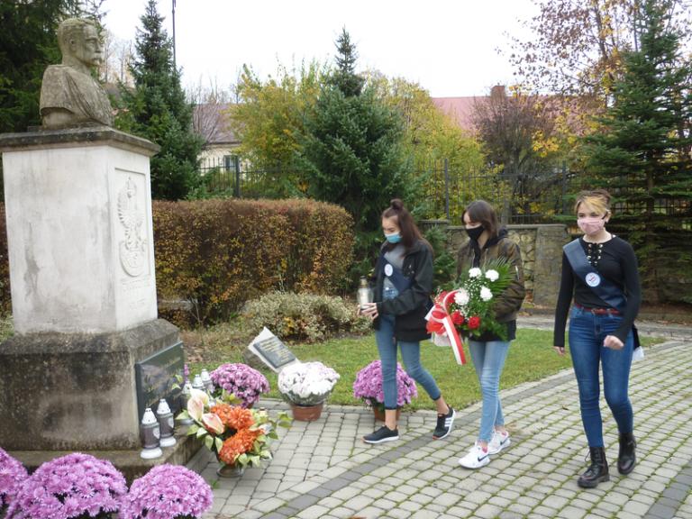 OBCHODY 102 ROCZNICY ŚWIĘTA NIEPODLEGŁOŚCI  W PIŃCZOWIE