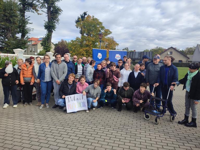 Hufiec Pracy i Młodzieżowe Centrum Kariery w Śremie współorganizatorami pikniku w Środowiskowym Domu Samopomocy