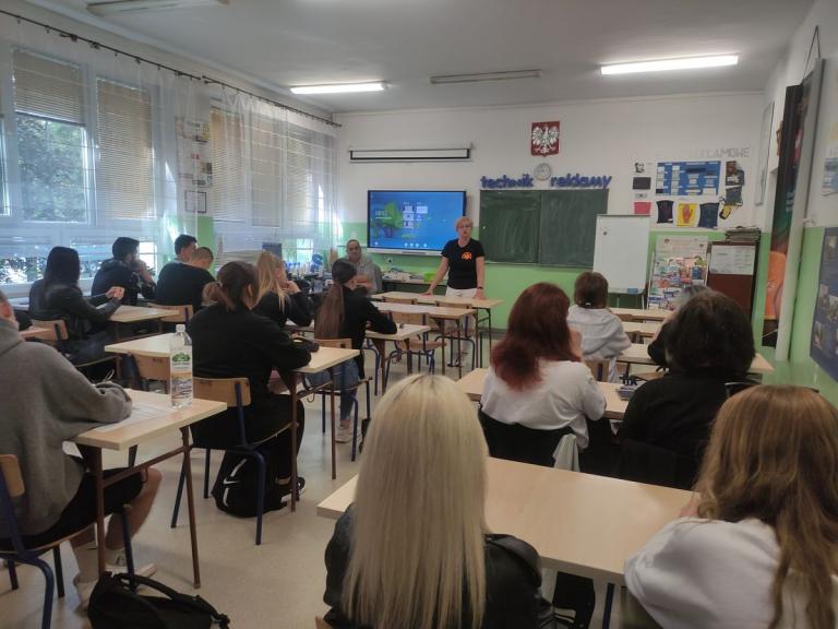 Bezpieczne wakacje 2023 w przemyskim Hufcu Pracy