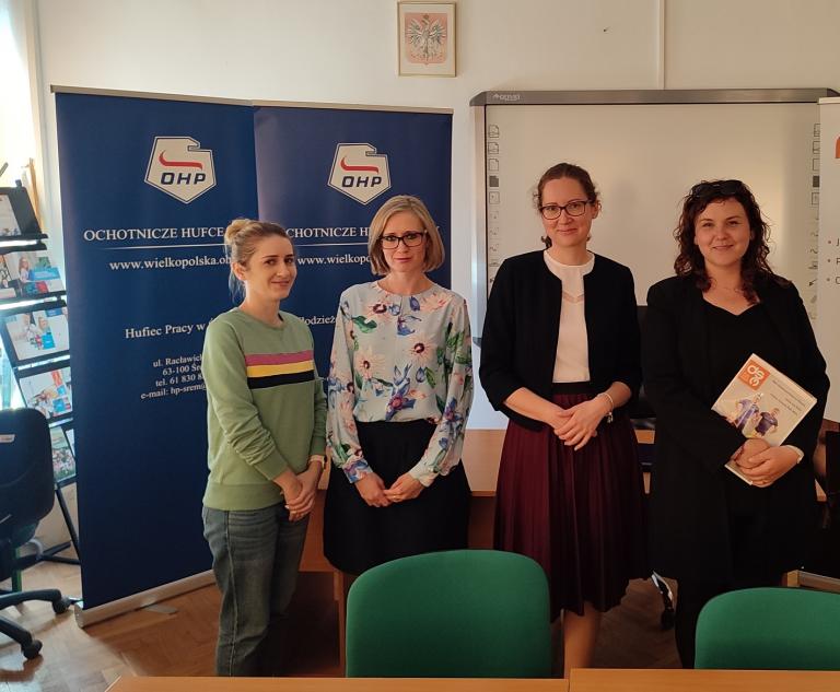Targi edukacji i pracy w Młodzieżowym Centrum Kariery i Hufcu Pracy w Śremie