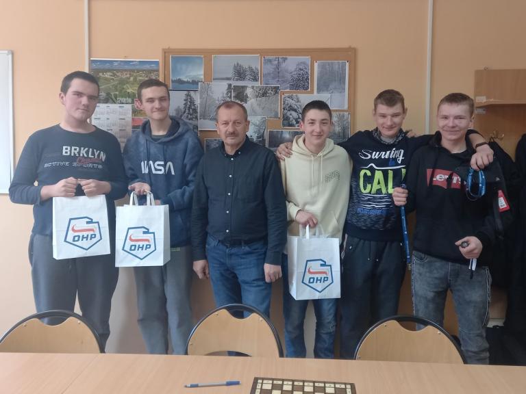 Gramy w szachy i warcaby w Dębicy