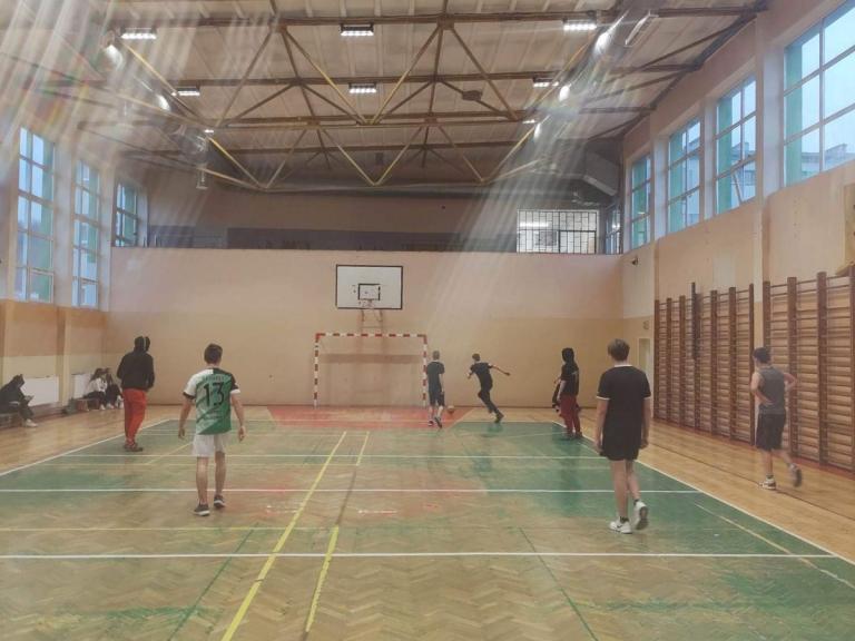Noworoczne zajęcia sportowe uczestników 9-8 Hufca Pracy w Sanoku