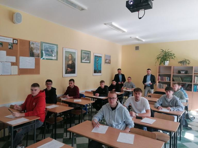 Aktywne ferie w 9-9 Hufcu Pracy w Krośnie