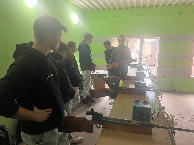 Zawody strzeleckie w kościańskim Hufcu Pracy