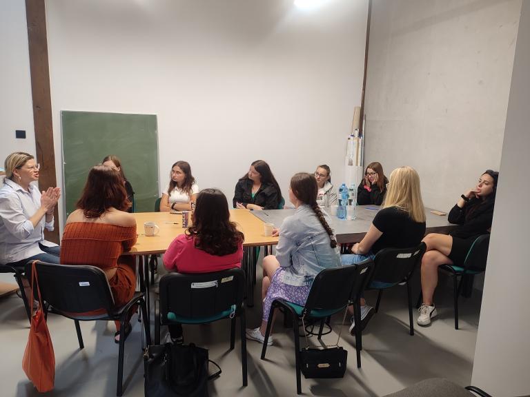 Warsztaty kreowania wizerunku w śremskim Hufcu Pracy w ramach projektu 
