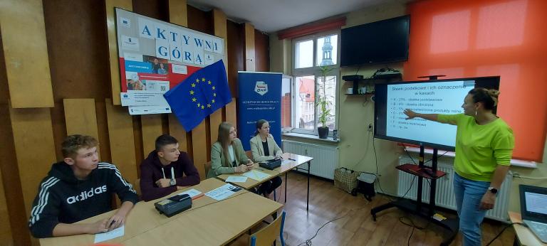 Kursy dodatkowych umiejętności i kwalifikacji zawodowych w ramach projektu 