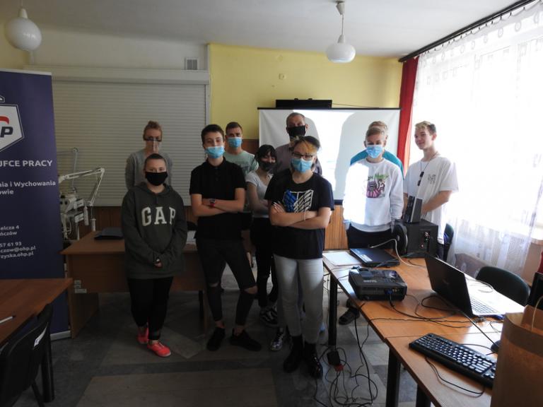 PODSUMOWANIE WOJEWÓDZKIEGO AUTORSKIEGO PROGRAMU ,,JESTEM POLAKIEM, EUROPEJCZYKIEM, OBYWATELEM ŚWIATA”