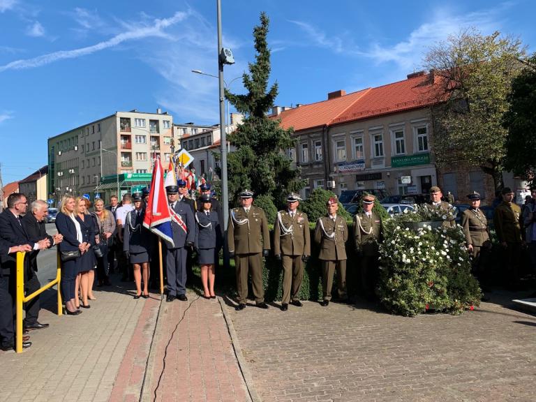 Zambrów: Uroczystości w 100. rocznicę nadania nazwy 71. Pułku Piechoty