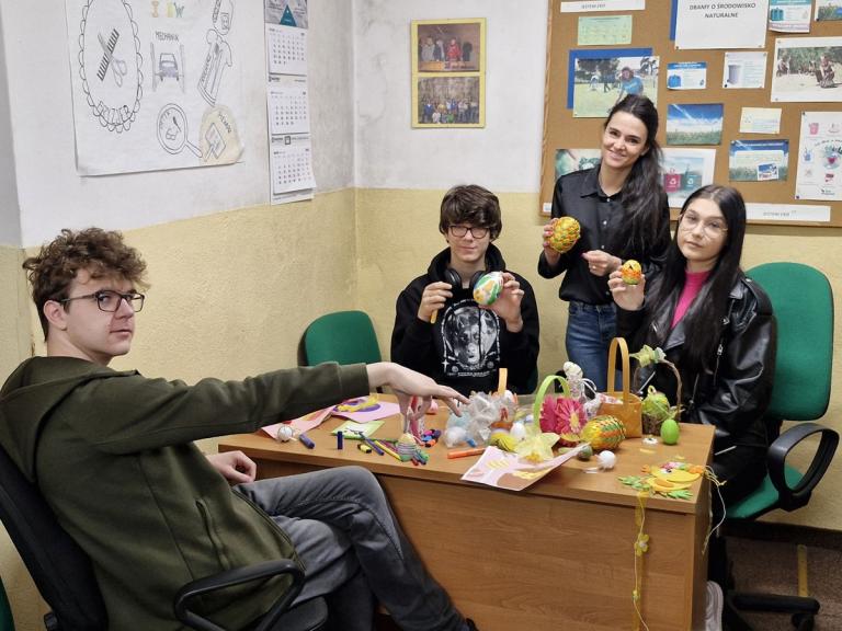 Przygotowania do Wielkanocy w 9-10 Hufiec Pracy w Krośnie