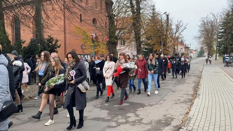 Obchody 103 Rocznicy Odzyskania Niepodległości przez Polskę w 11-18 Hufcu Pracy w Nowym Dworze Gdańskim