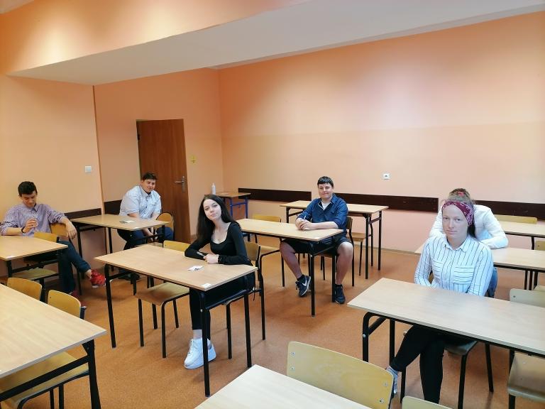 Końcowe egzaminy ósmoklasistów z 11-19 Hufca Pracy w Słupsku