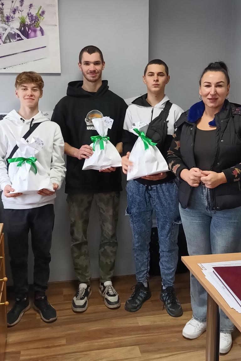 Świąteczne wyróżnienia w Hufcu Pracy w Wolsztynie