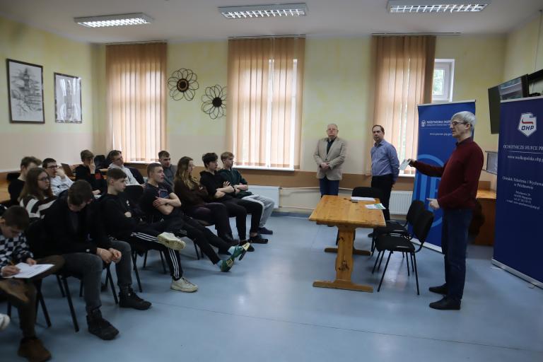 Za pan brat z prawami i obowiązkami pracownika w Ośrodku Szkolenia i Wychowania w Próchnowie