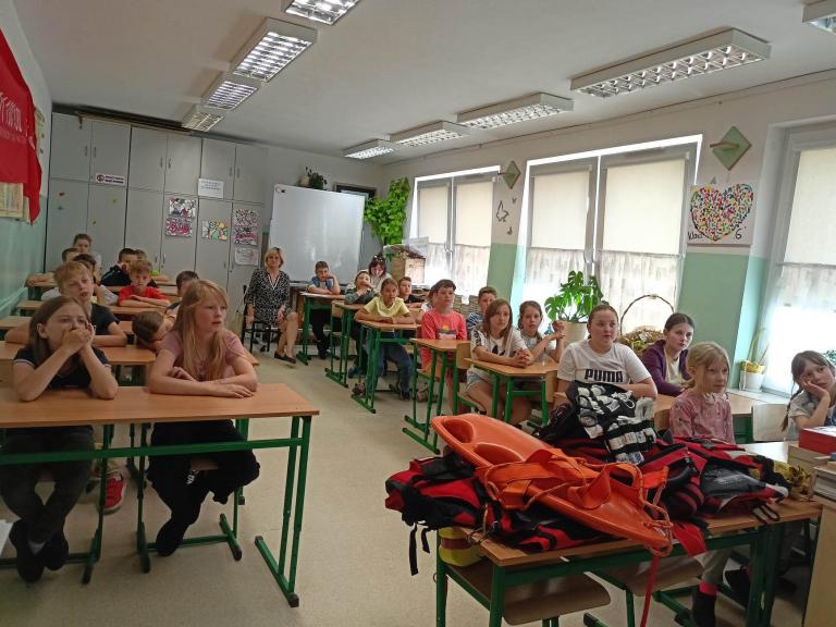 BEZPIECZEŃSTWO DZIECI W WODZIE