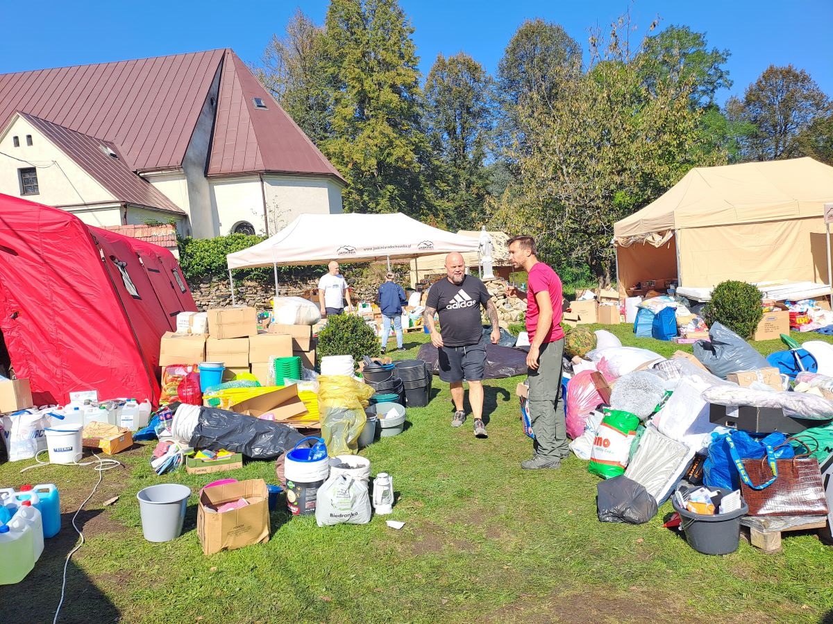 Ziębice Pomagają Powodzianom z Radachowa