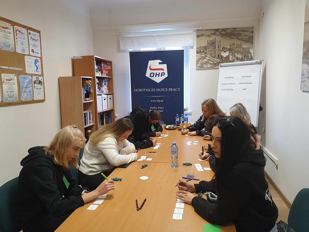 Zajęcia integracyjne dla uczestników OHP podczas Rejonowego Spotkania Przedstawicieli Samorządu w Strzelinie