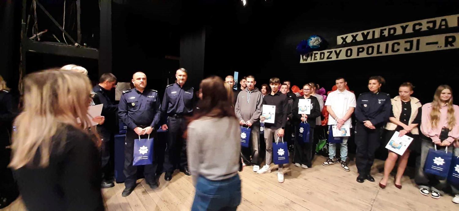 Górowska młodzież podczas finału ,,RAZEM BEZPIECZNIEJ”