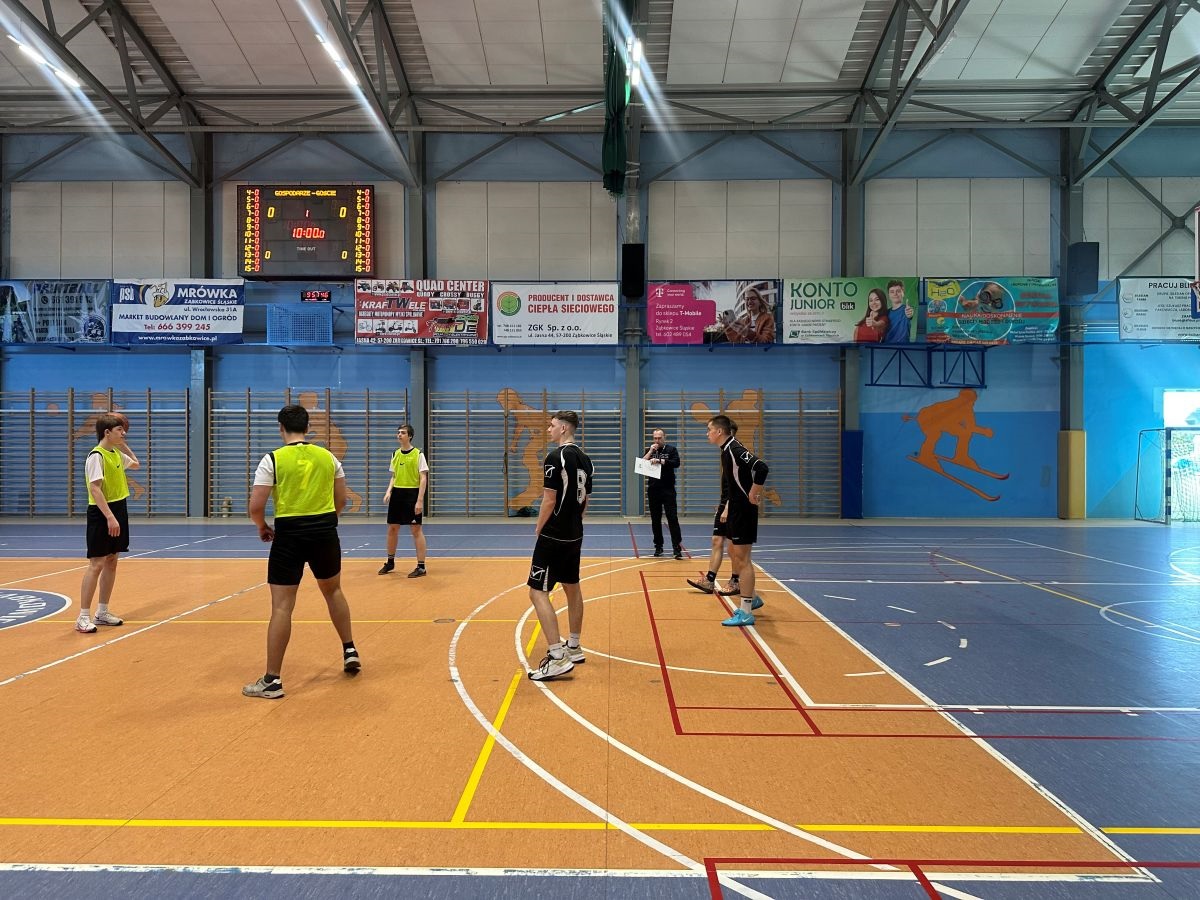 Mistrzostwa OHP w Piłce Koszykowej — sportowe emocje i świetna atmosfera!