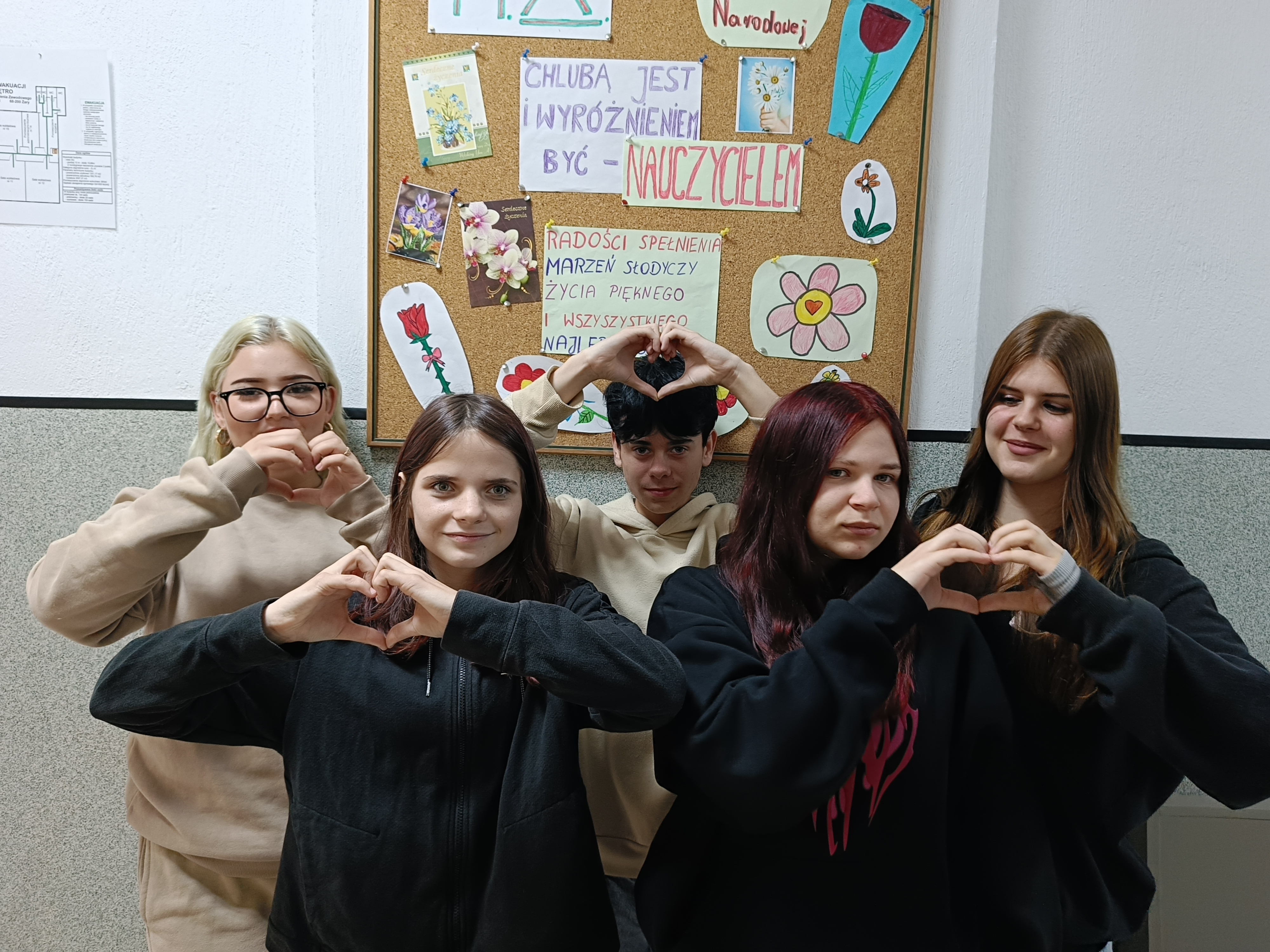 HP LUB Dla nauczycieli gazetka i życzeniajpg