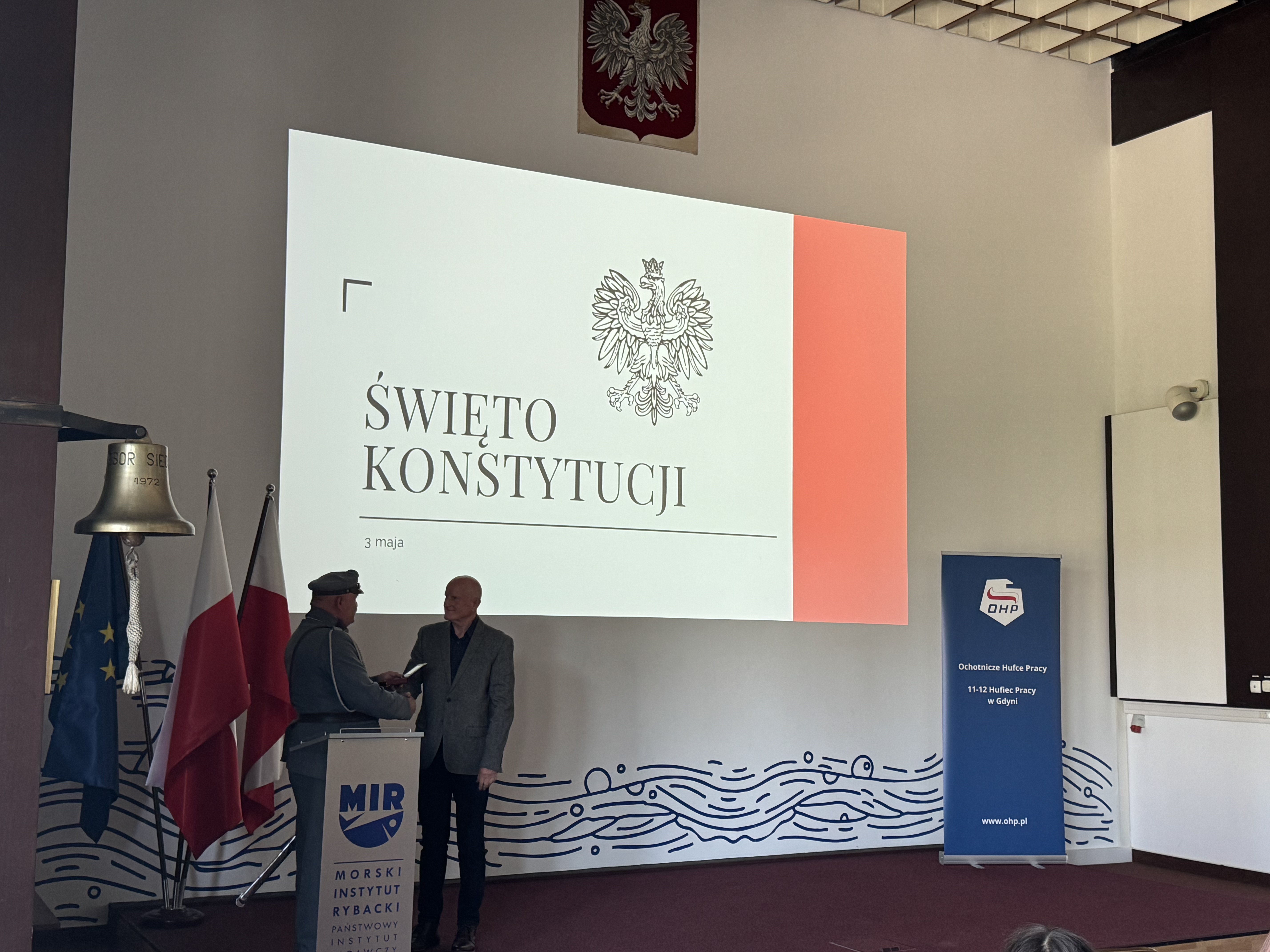 Wręczenie_medalu.jpeg