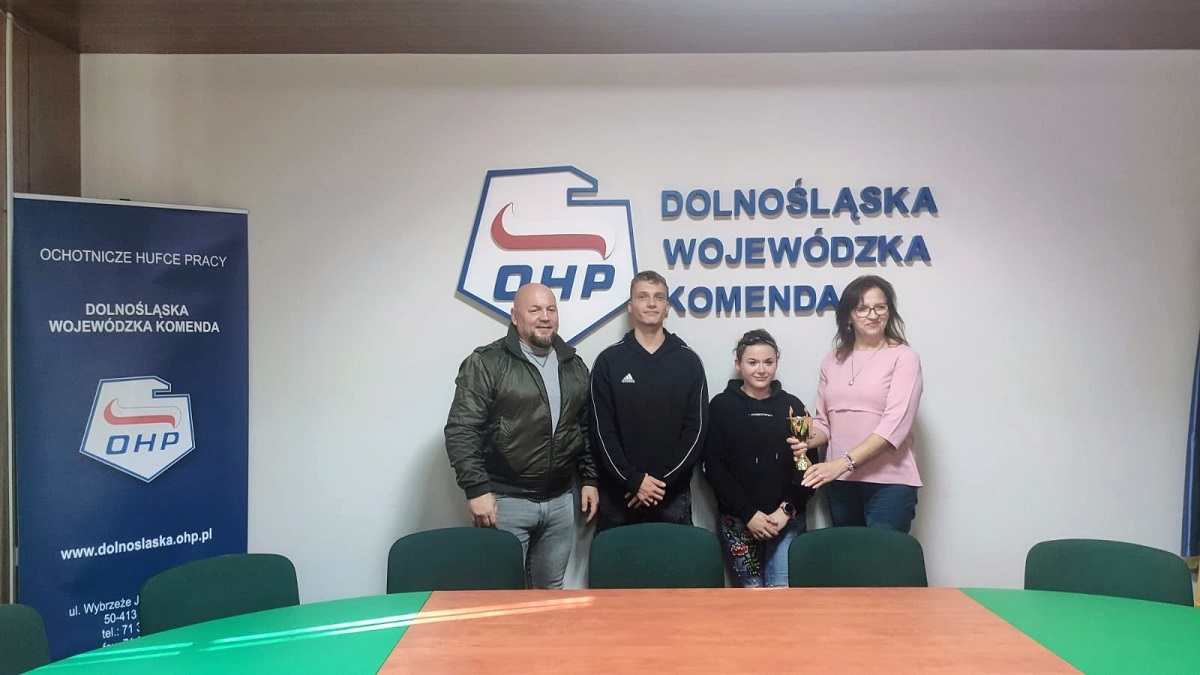 dwk3 Reprezentazcja Zawodów Sportowych w Pleszewie z Komendantem Wojewódzkim