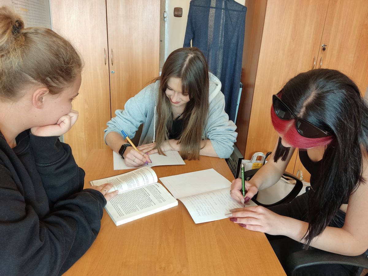 1. KOLEŻEŃSKA POMOC INICJATYWA WRM
