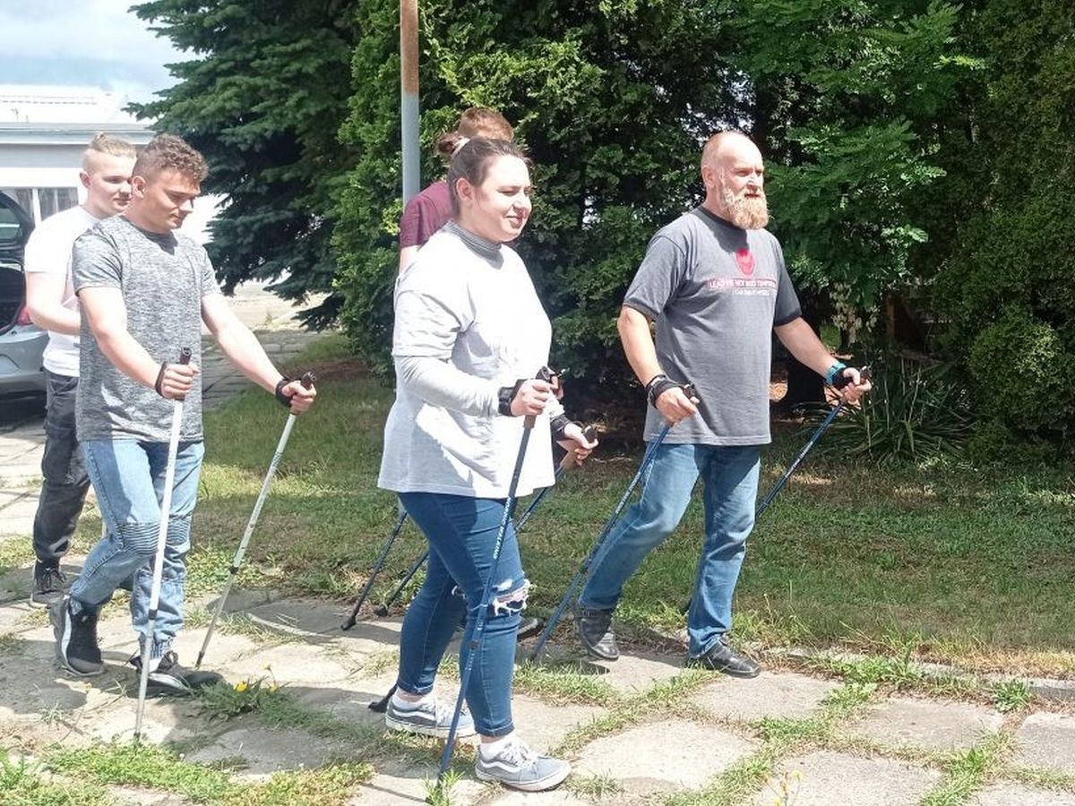 fot. 2. WAKACJE Z NORDIC WALKING