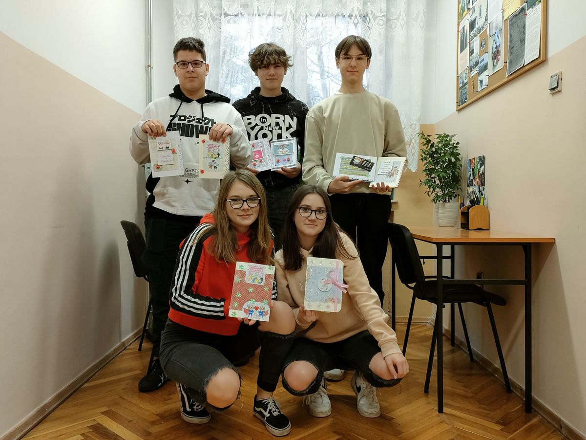 Zajęcia plastyczne w stalowowolskim hufcu 3